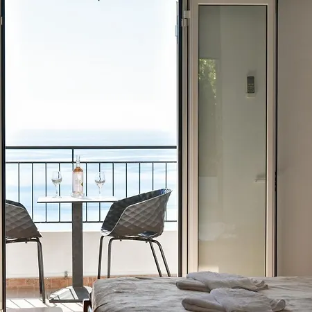 Spyridoula Aparthotel Lourdata (Kefalonia)