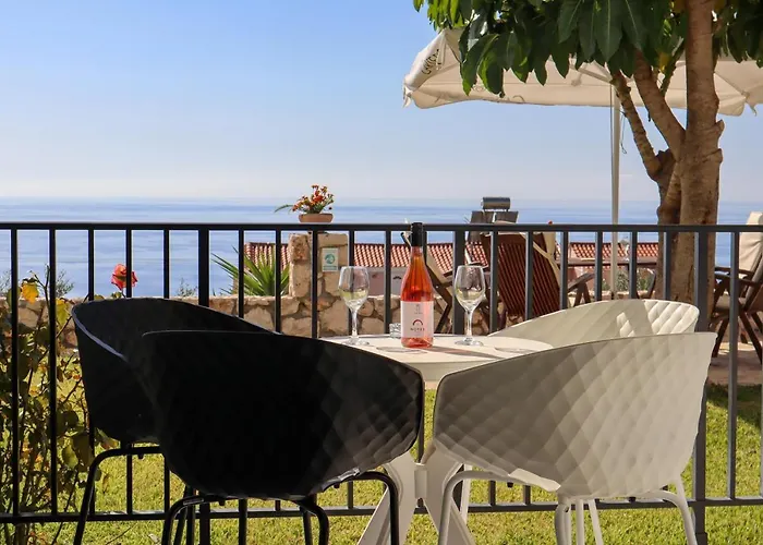 Spyridoula Lourdata (Kefalonia)