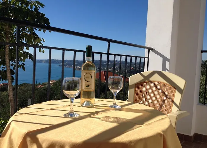 Spyridoula Aparthotel Lourdata (Kefalonia)